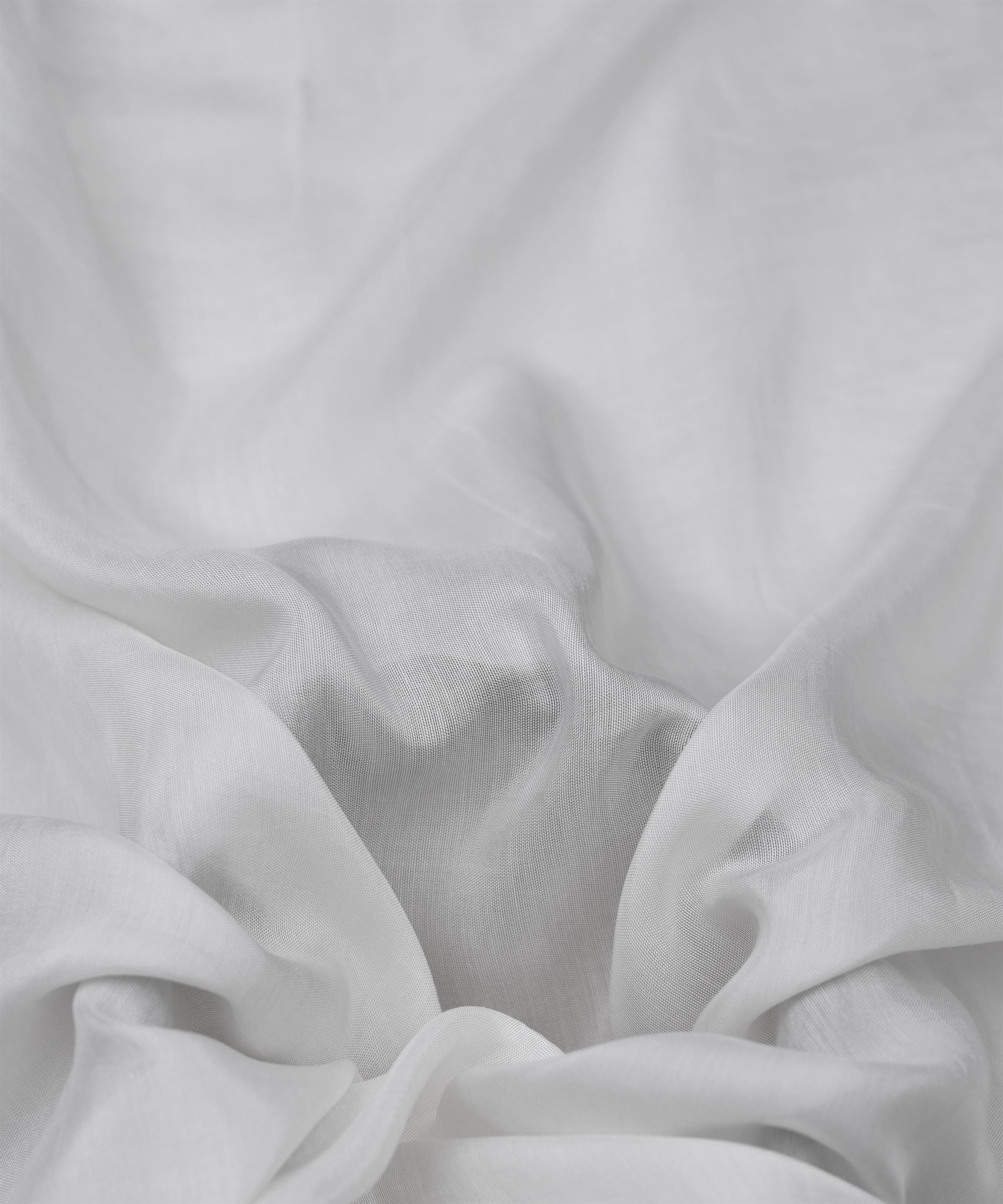 70 gsm Viscose Dyeable Muslin Fabric