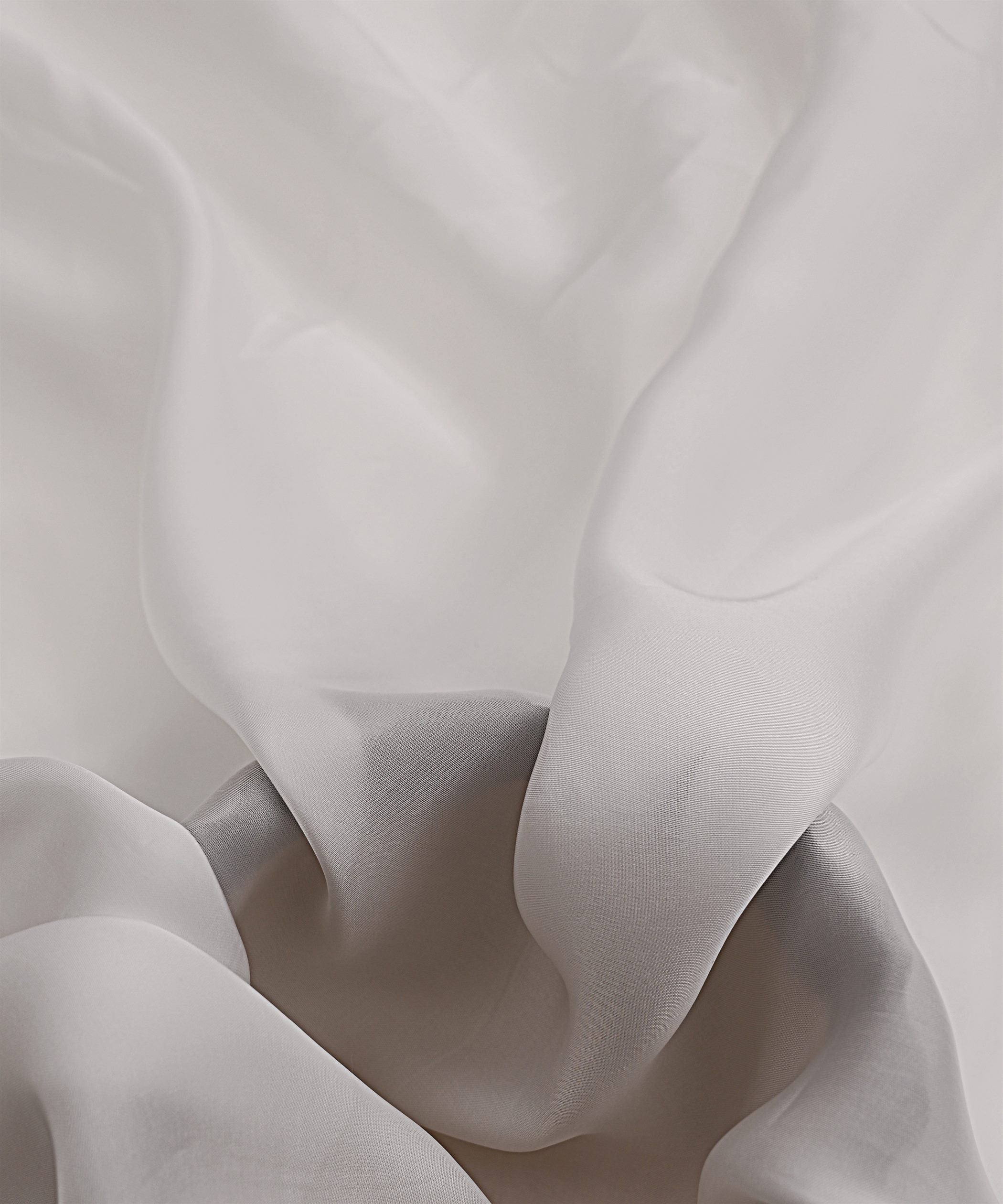 90 gsm Dyeable Bemberg Pure Satin Fabric