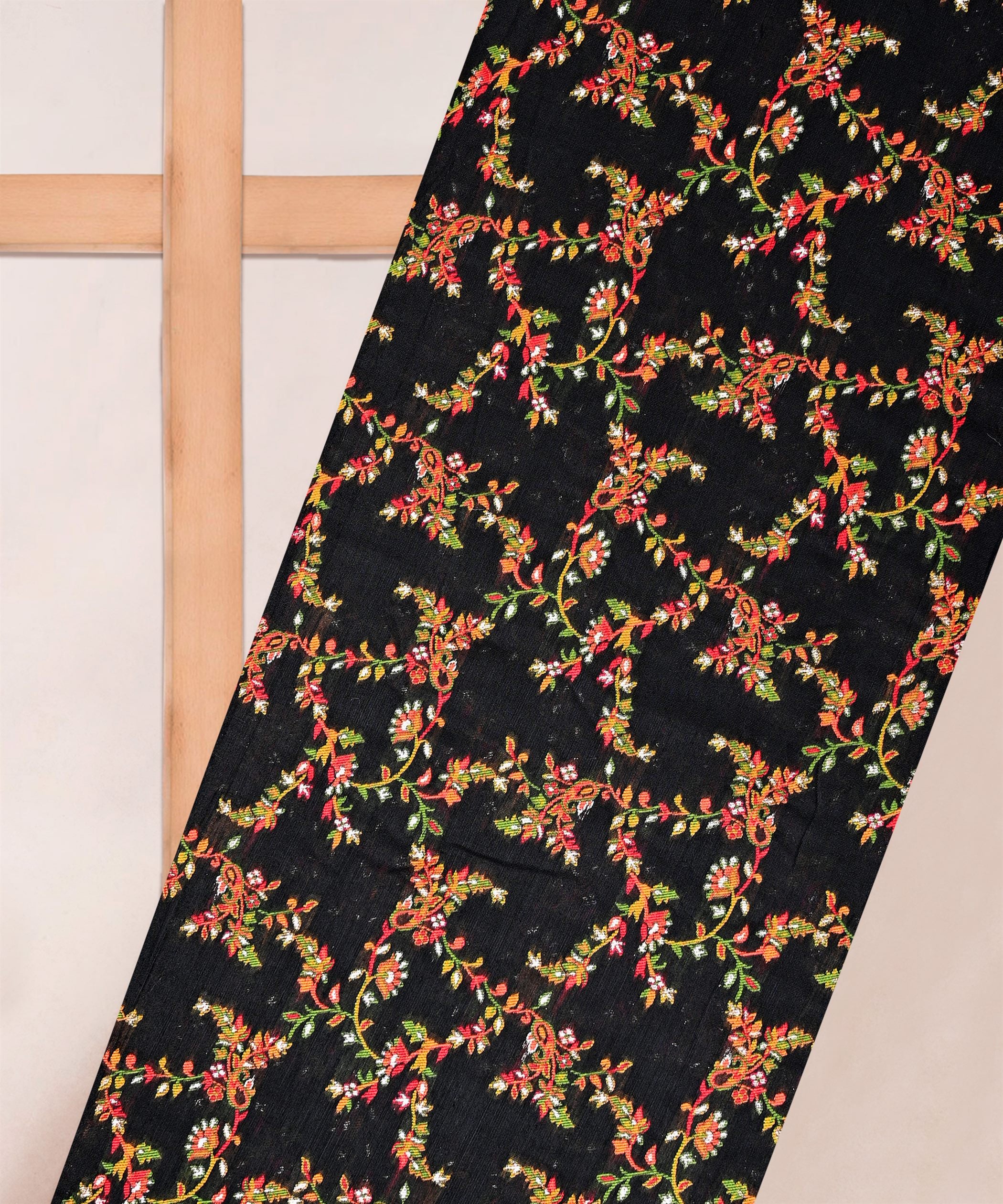 BLACK-PURE-VISCOSE-JACQUARD-WITH-FLOWER-VINES-DIGITAL-PRINT-FWWF0.jpg