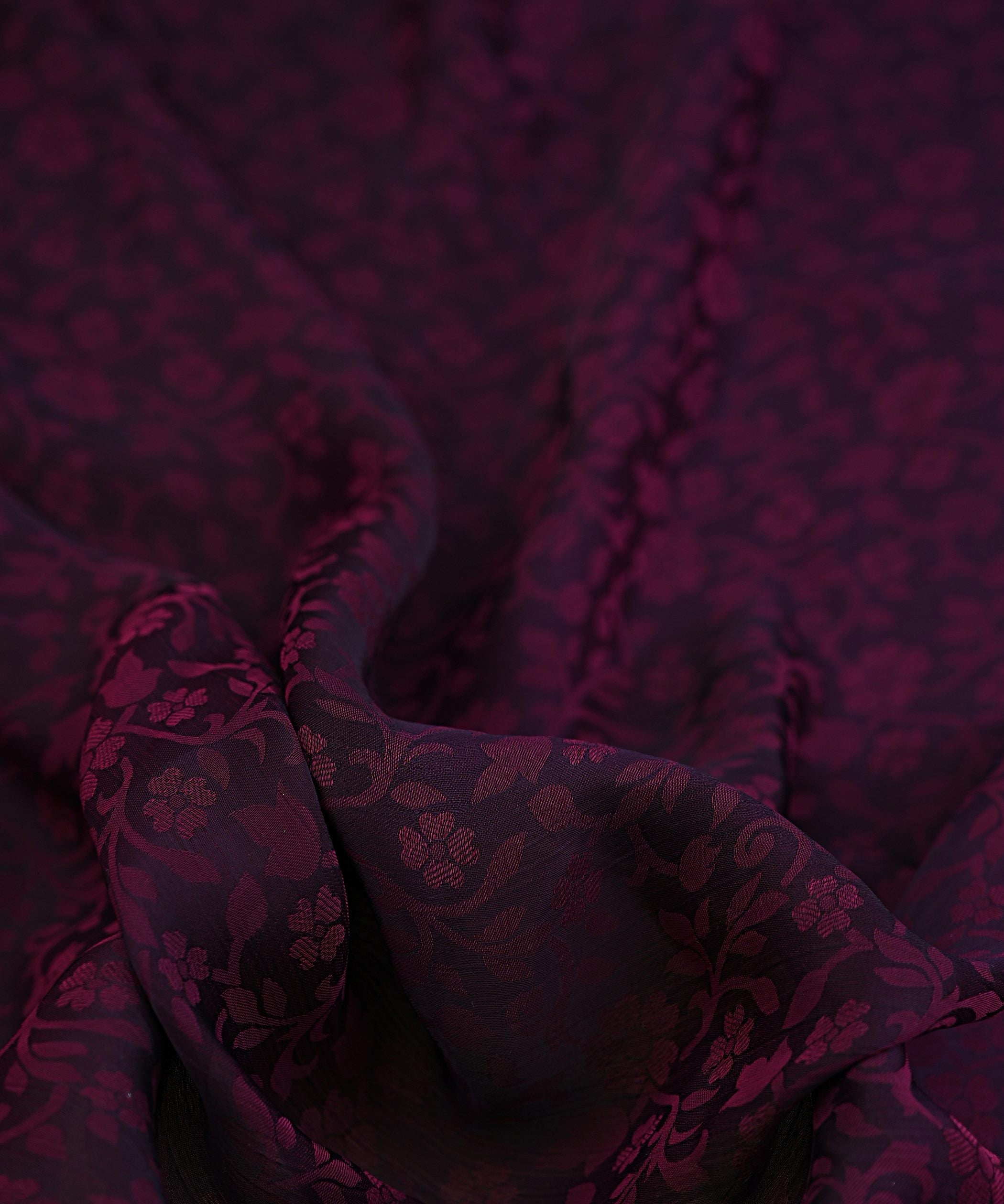 CATIONIC-NYLON-WITH-SELF-JACQUARD-PURPLE-PINK-FEEL0.jpg