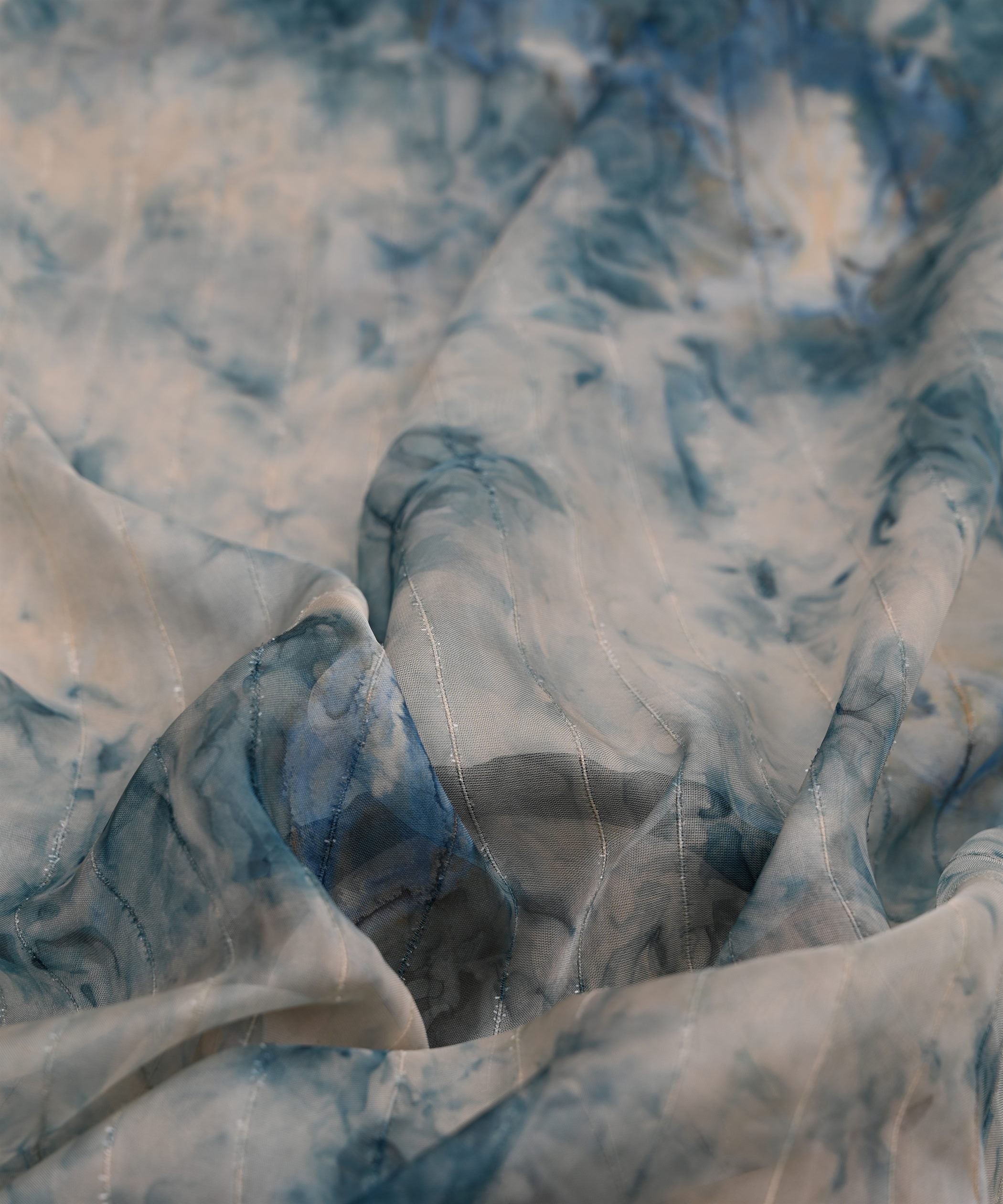ORGANZA-TIE-AND-DYE-WITH-FUR-LINING-DENIM-BLUE-FEEL0.jpg