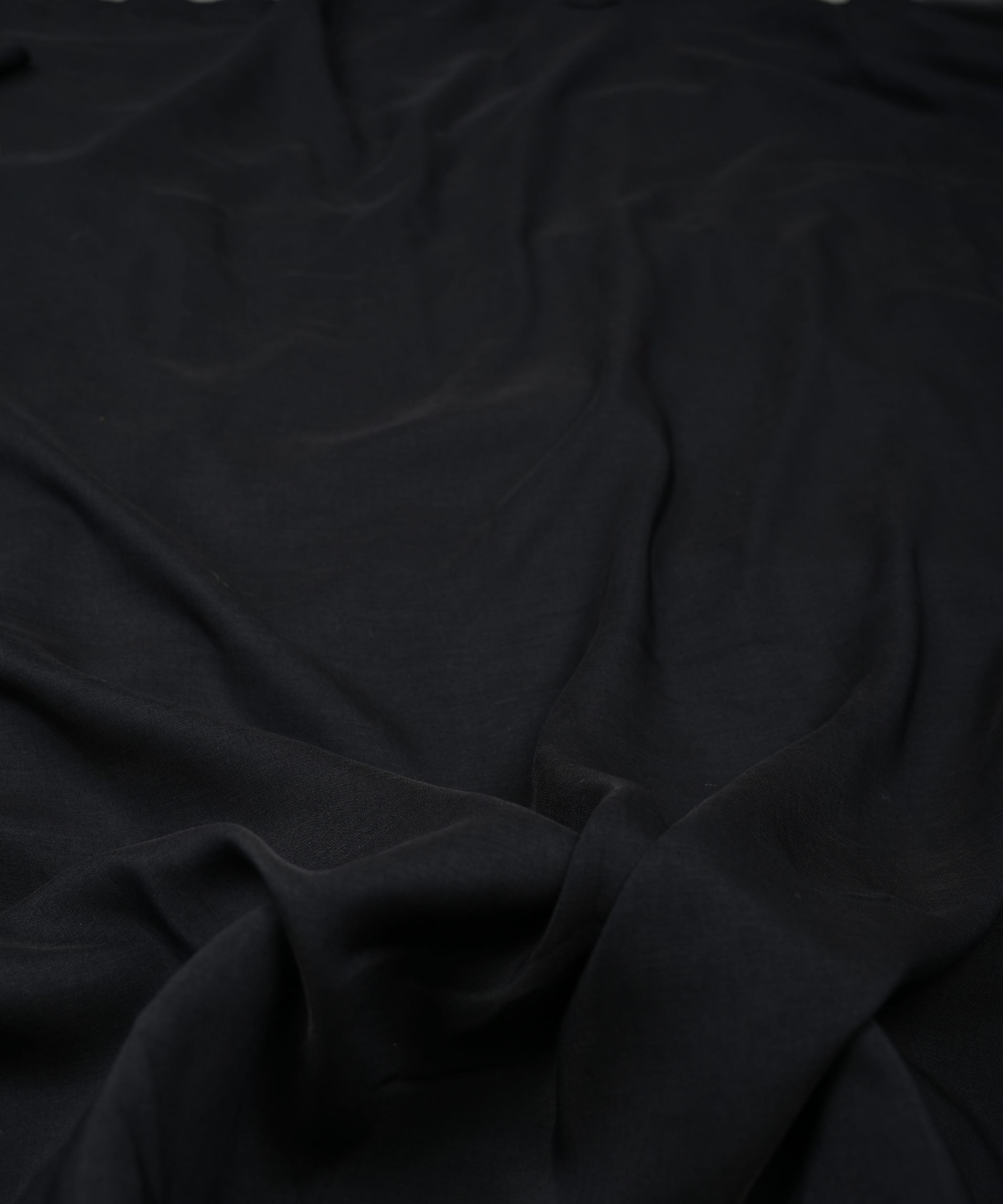 POLYSTER-MUSLIN-BLACK-FEEL0.jpg