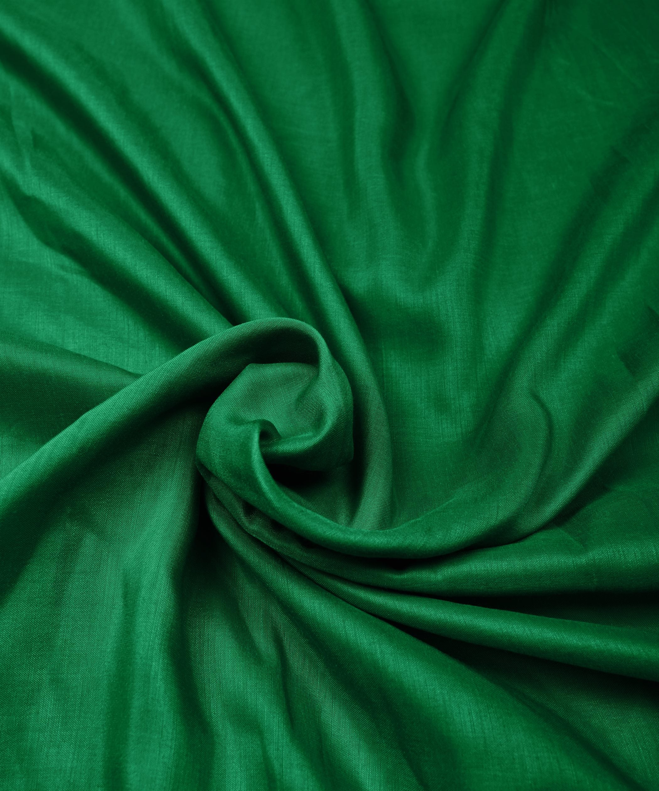 Parrot Green Plain Dyed Polyester Muslin Fabric