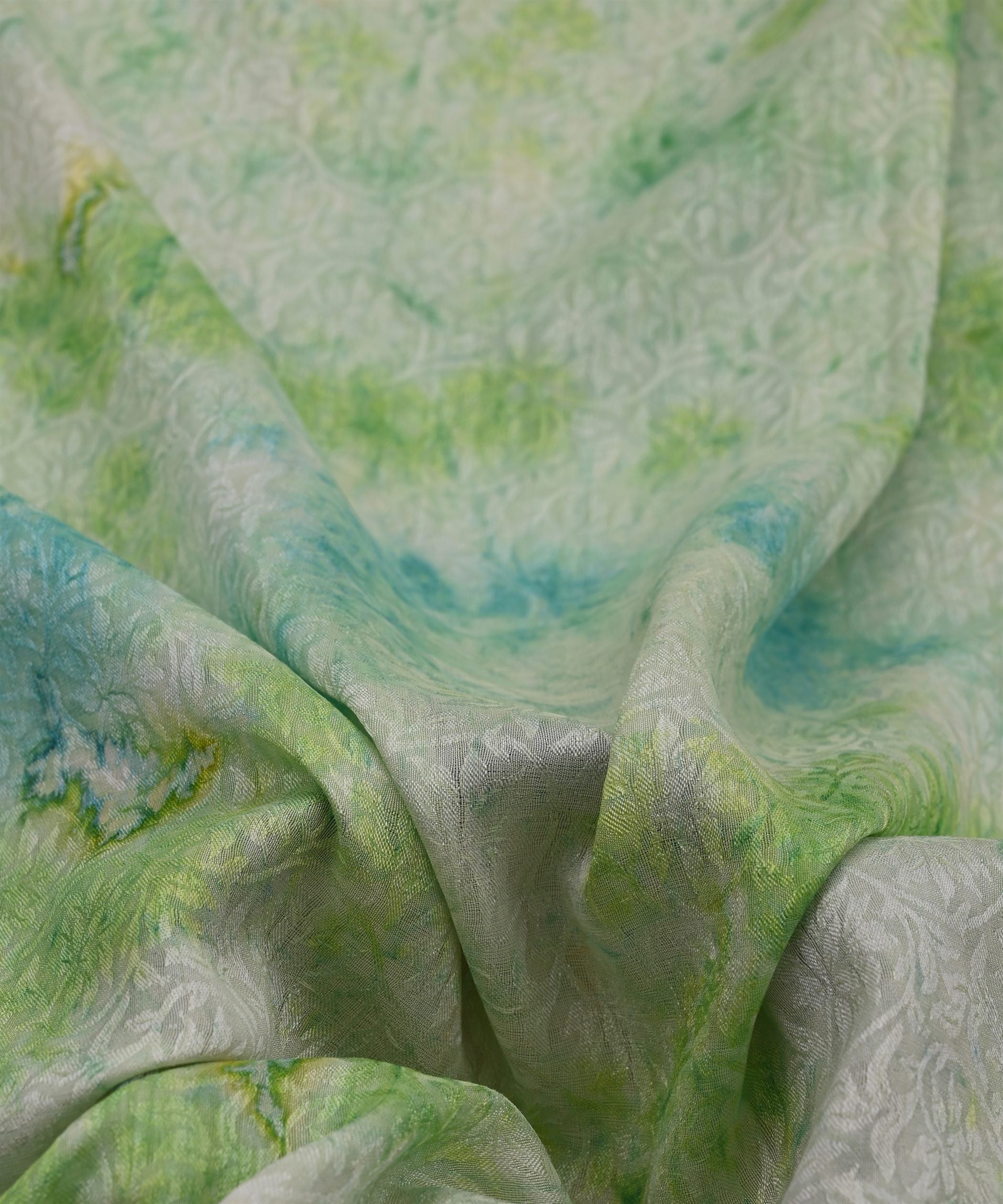 PURE-SILK-JACQUARD-WITH-SPRAY-PRINT-GREEN-FEEL0.jpg