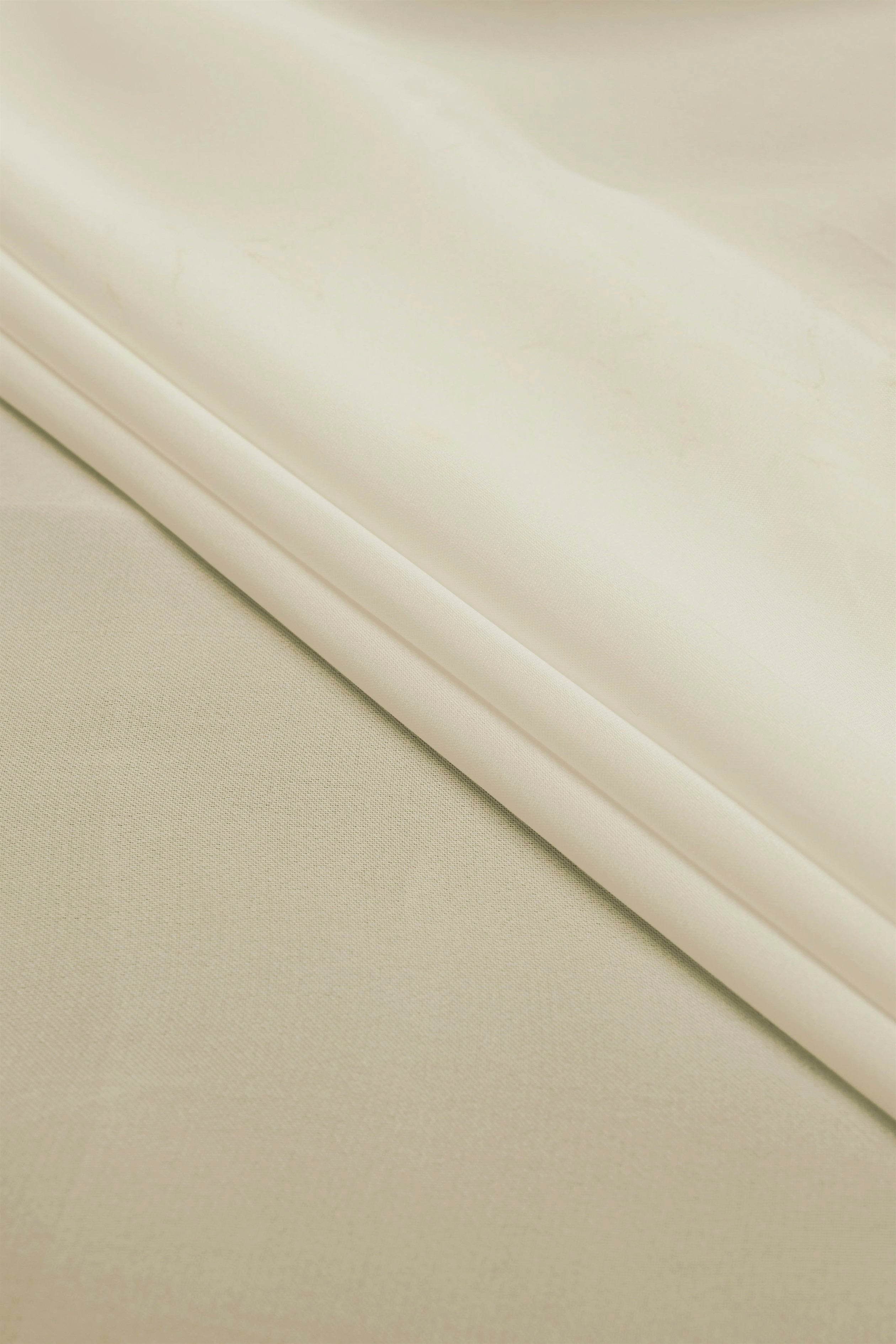 color_Off-White