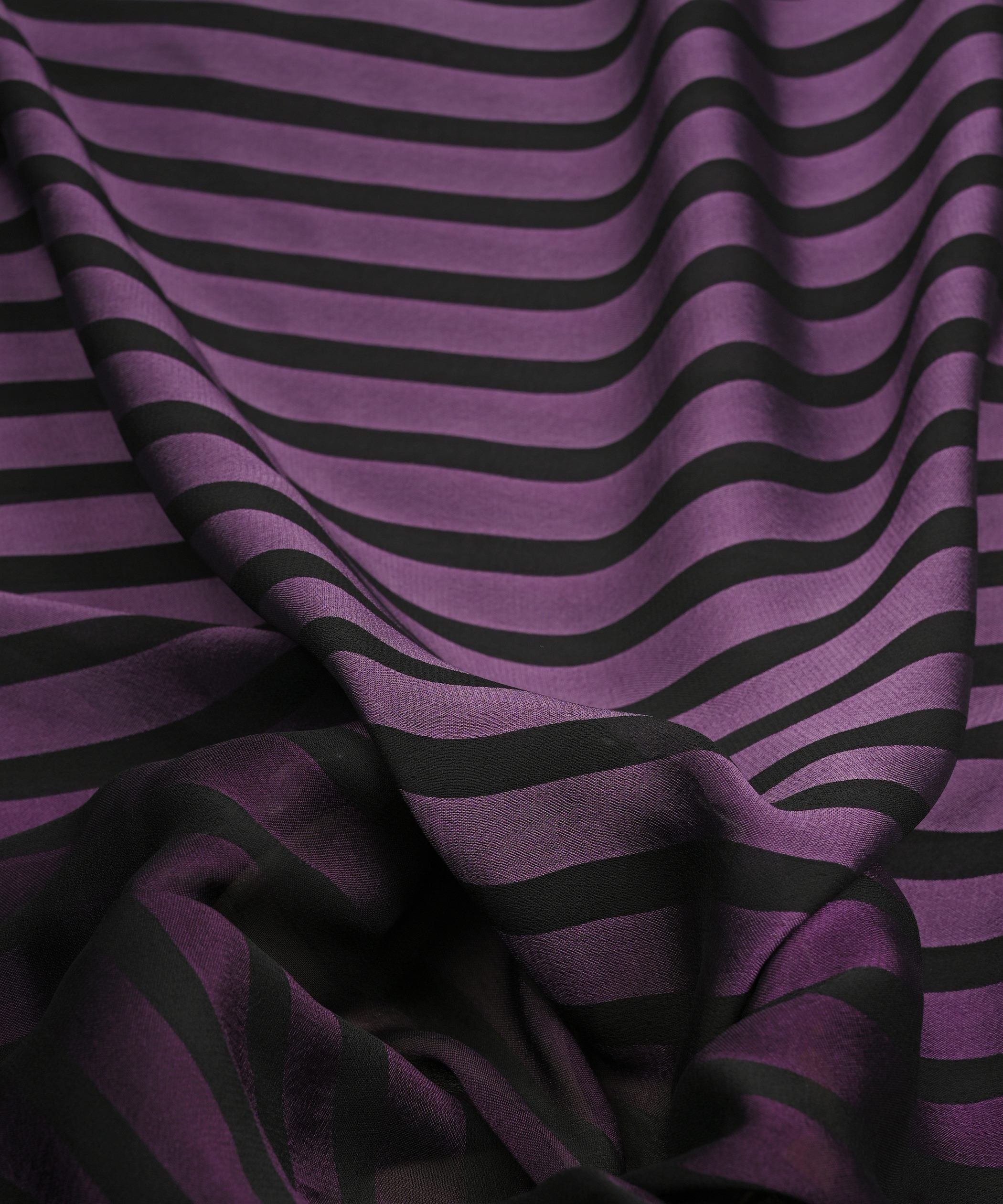 SHADED-CHIFFON-WITH-STRIPES-VOILET-FEEL0.jpg