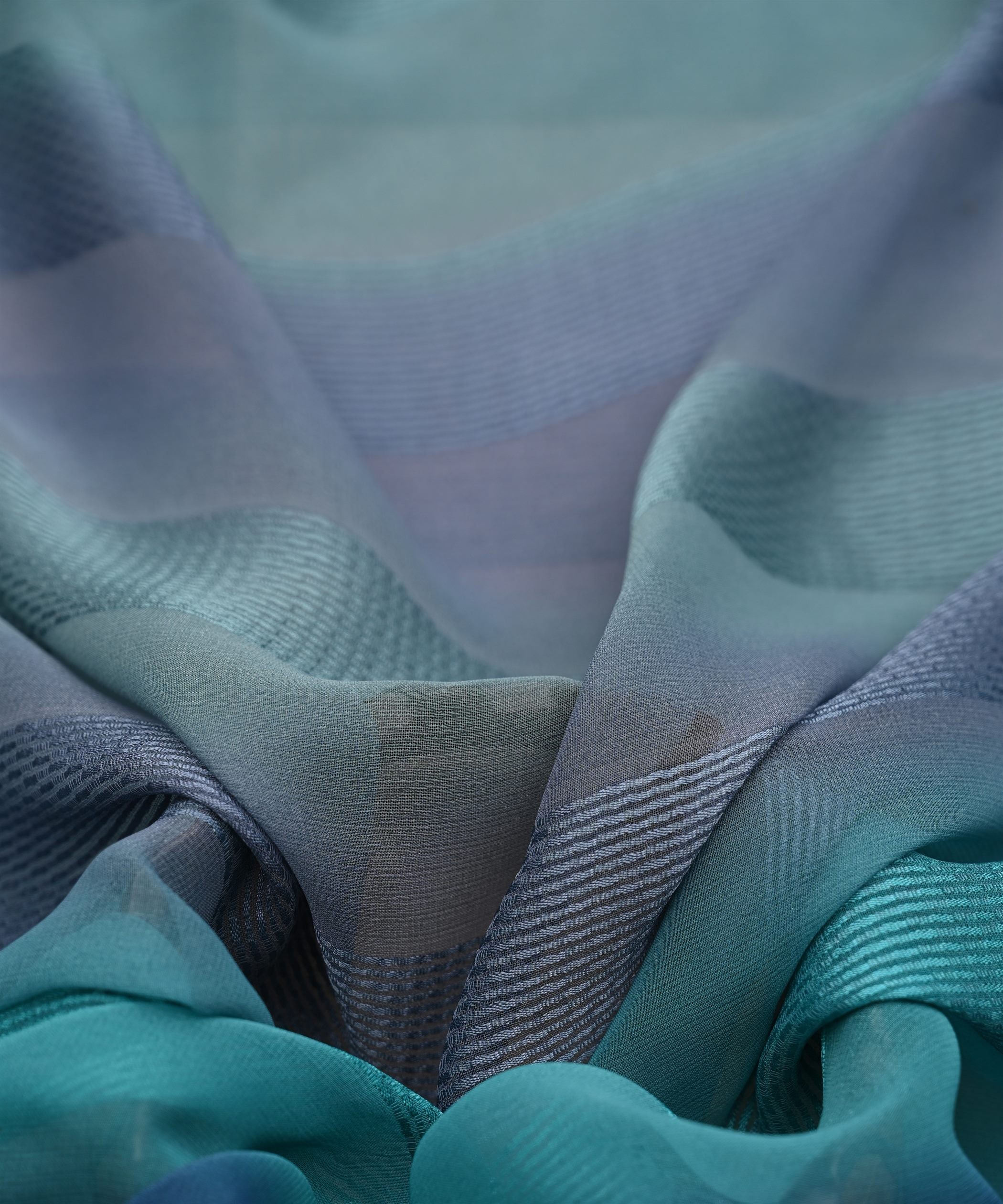 SHADED-CREPE-WITH-ZARI-PATTA-AQUAMARINE-FEEL0.jpg