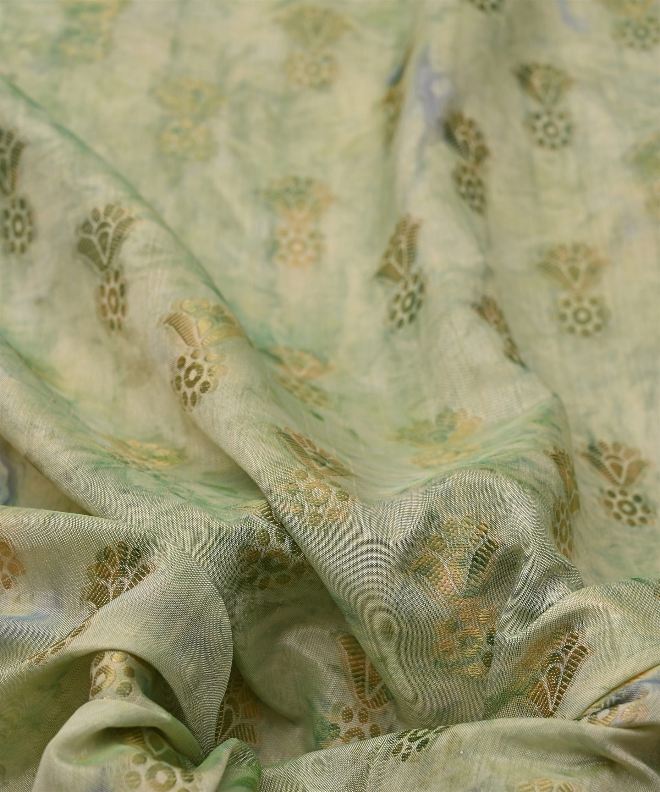SHIBORI-SILK-WITH-FLORAL-PATCH-PALE-GREEN-FEEL0.jpg