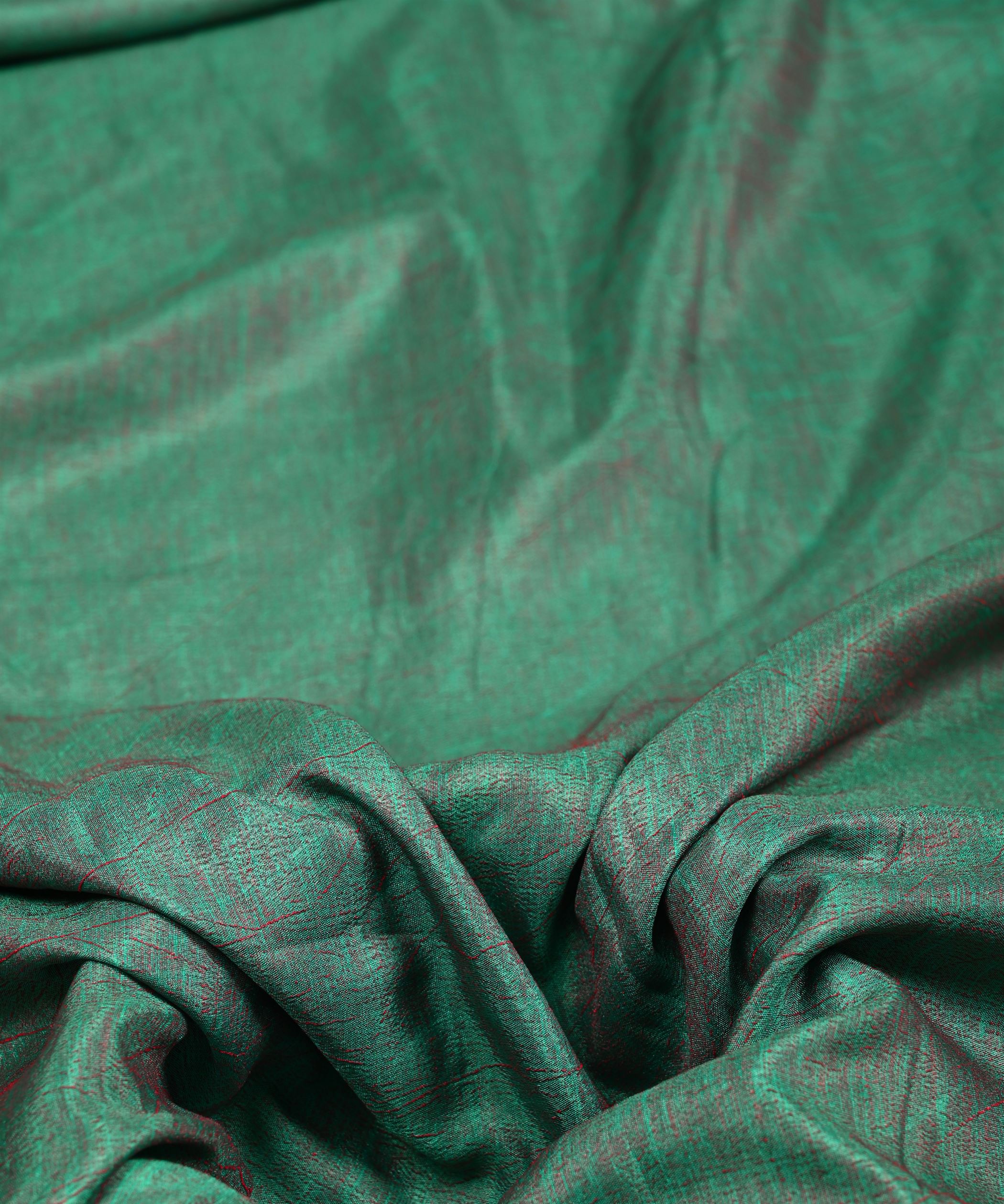 TEXTURED-SEMI-SILK-OLIVE-GREEN-FEEL0.jpg