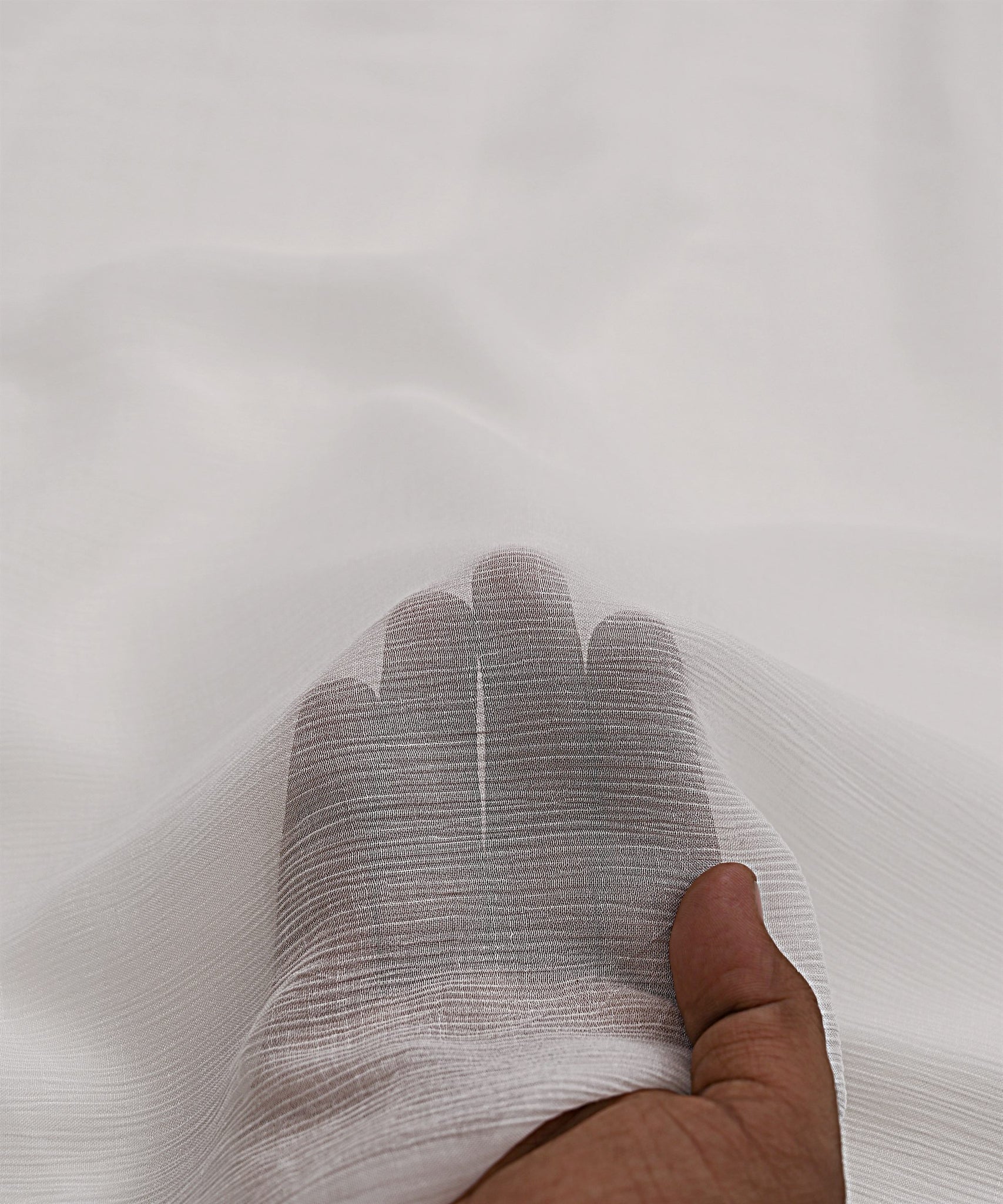 65 gsm Viscose Dyeable Cotton Silk Crush Fabric