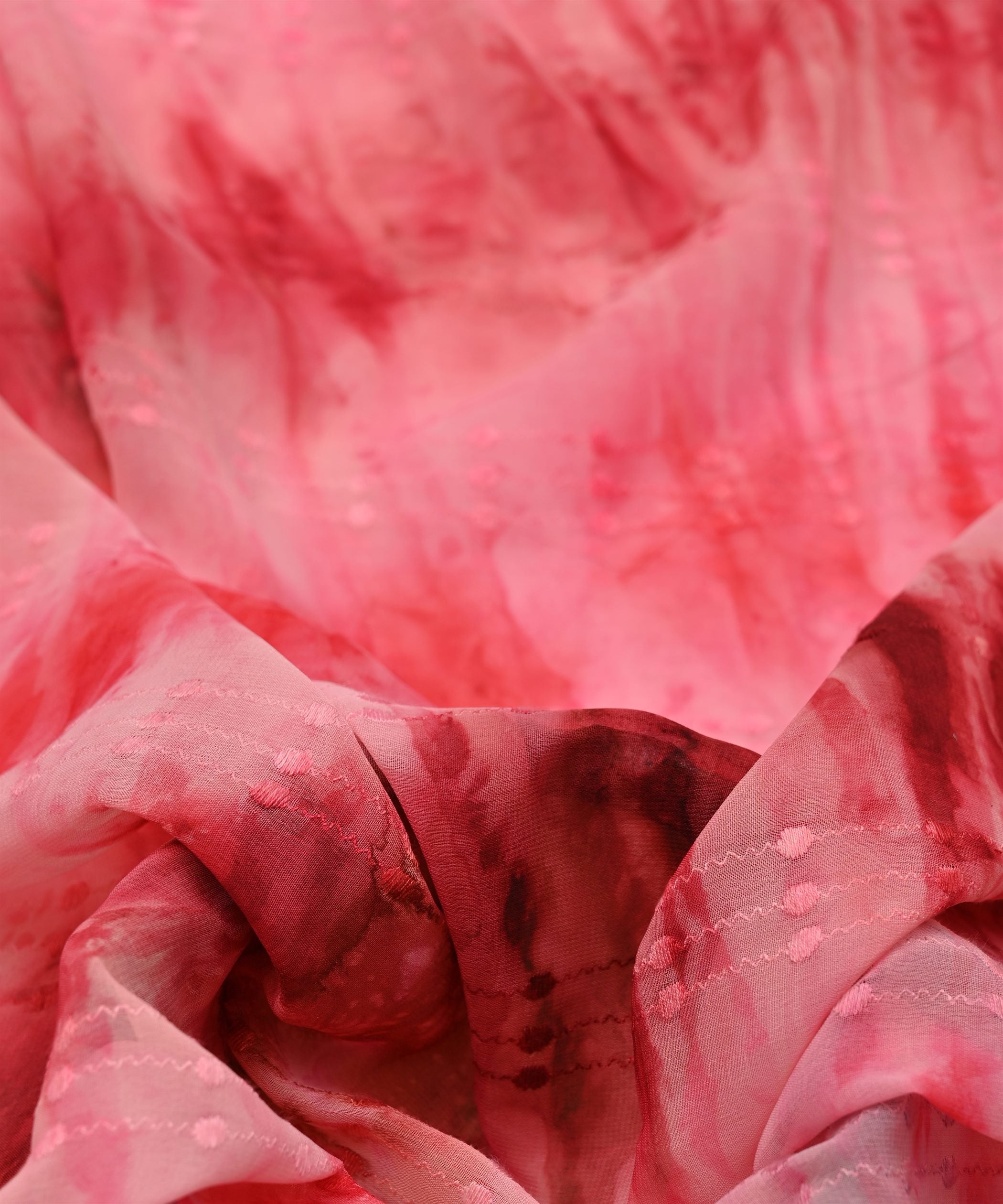 WEIGHTLESS-TIE-AND-DYE-WITH-THREAD-LINES-HOT-PINK-FEEL0.jpg